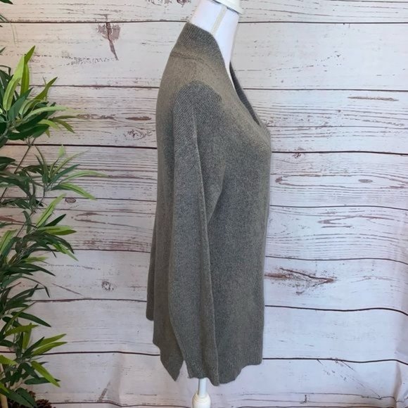 RDI Deep V-Neck Tunic Knit Split Hem Sweater NWT - Picture 4 of 11